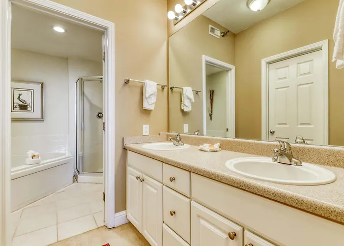 Beachfront With Balcony Indoor & Outdoor Pools Sauna & Hot Tubs * Gulf Shores
